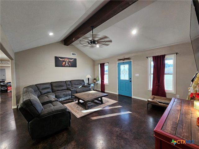 5898 County Road 174, Gatesville, TX 76528