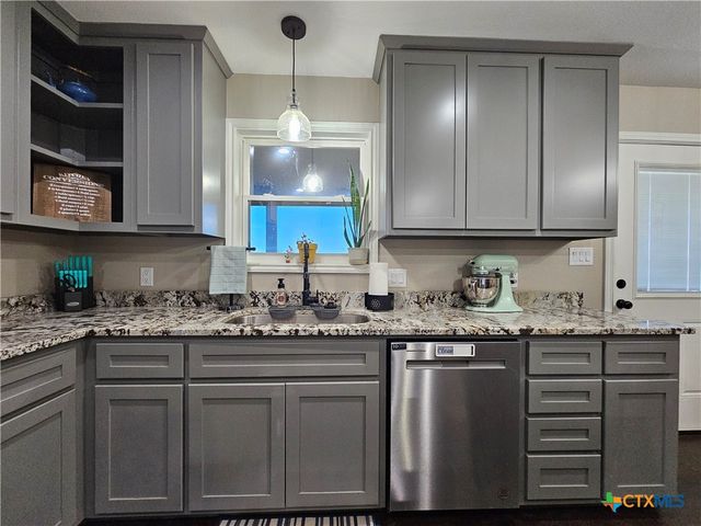 5898 County Road 174, Gatesville, TX 76528