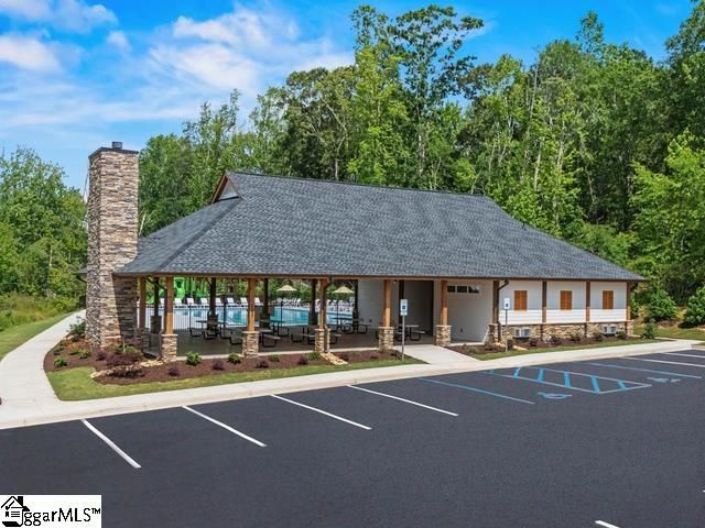 105 Vassar Way, Gray Court, SC 29645