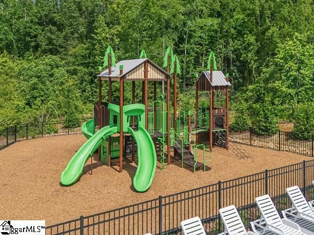 105 Vassar Way, Gray Court, SC 29645