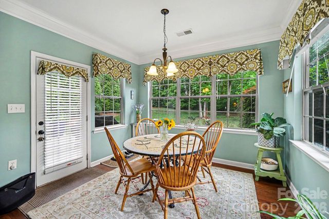 125 Lakeshore Hills Drive, Mooresville, NC 28117