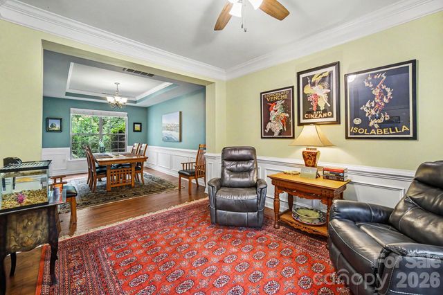 125 Lakeshore Hills Drive, Mooresville, NC 28117