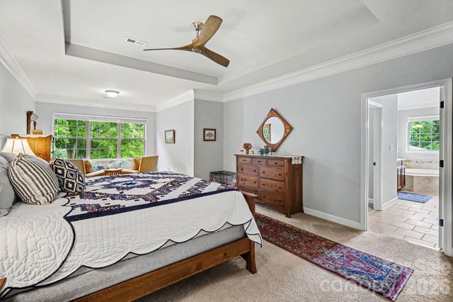 125 Lakeshore Hills Drive, Mooresville, NC 28117