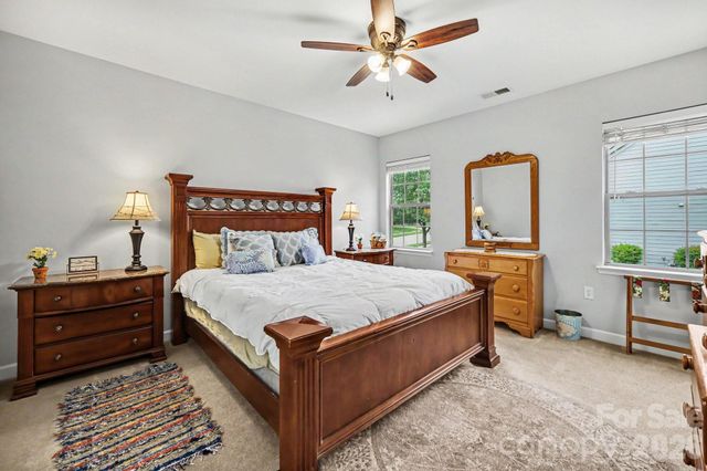125 Lakeshore Hills Drive, Mooresville, NC 28117