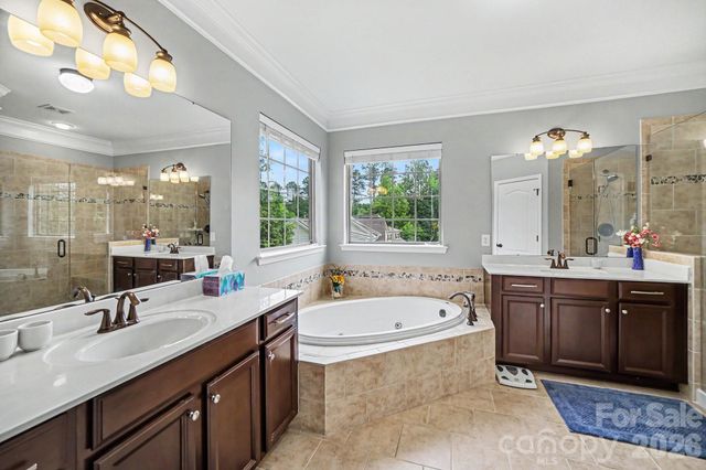 125 Lakeshore Hills Drive, Mooresville, NC 28117