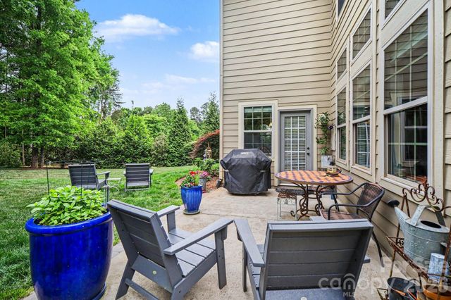 125 Lakeshore Hills Drive, Mooresville, NC 28117