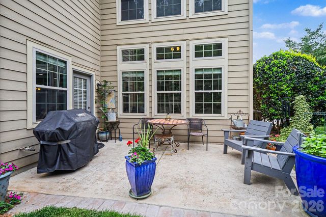125 Lakeshore Hills Drive, Mooresville, NC 28117
