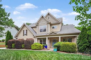 125 Lakeshore Hills Drive, Mooresville, NC 28117