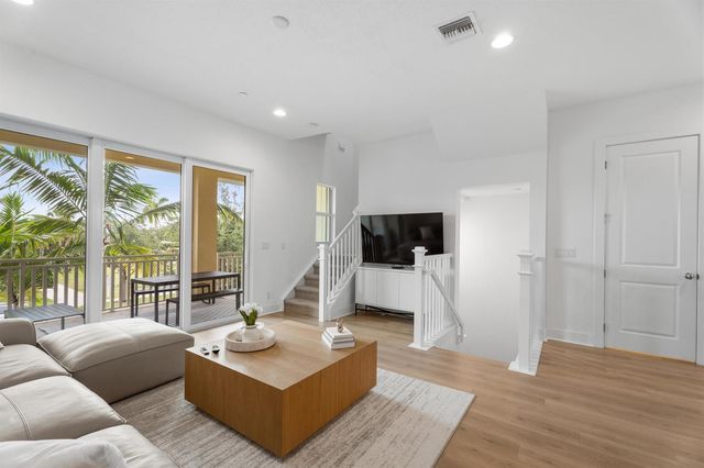 5143 Beckman Terrace, Palm Beach Gardens, FL 33418