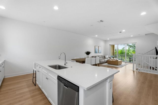 5143 Beckman Terrace, Palm Beach Gardens, FL 33418