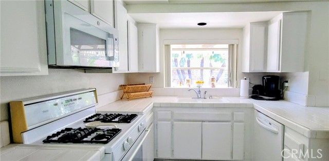 2106 S Belle, Corona, CA 92882