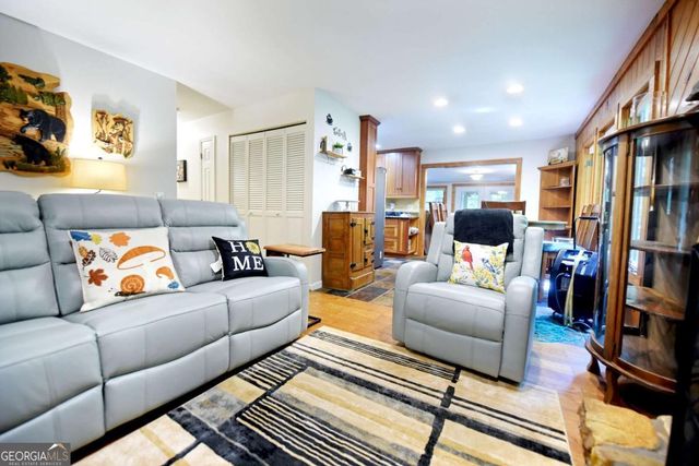 439 Frost Pine Circle, Jasper, GA 30143