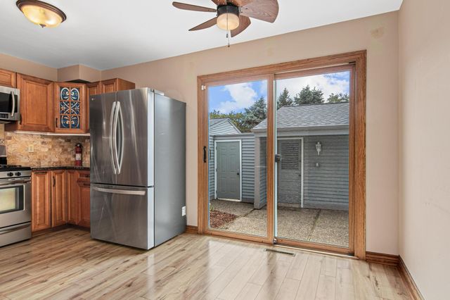 2646 Mackubin Street, Roseville, MN 55113