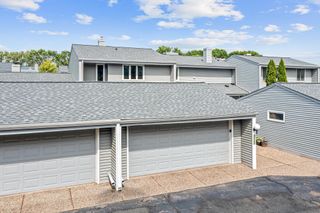 2646 Mackubin Street, Roseville, MN 55113