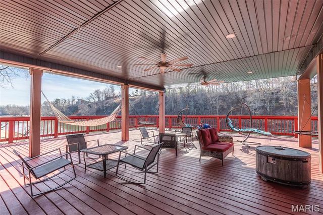 1585 River Valley Road, Doniphan, MO 63935