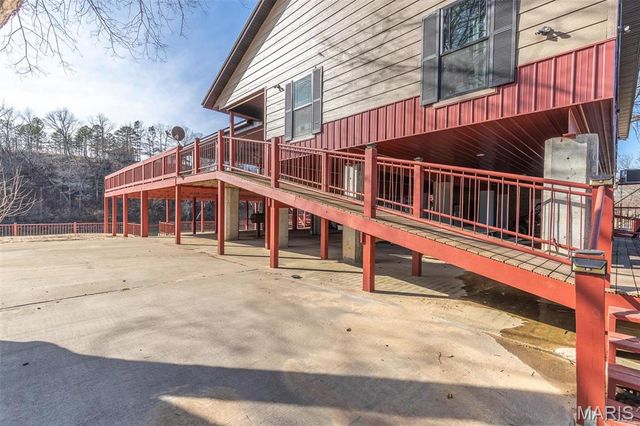 1585 River Valley Road, Doniphan, MO 63935