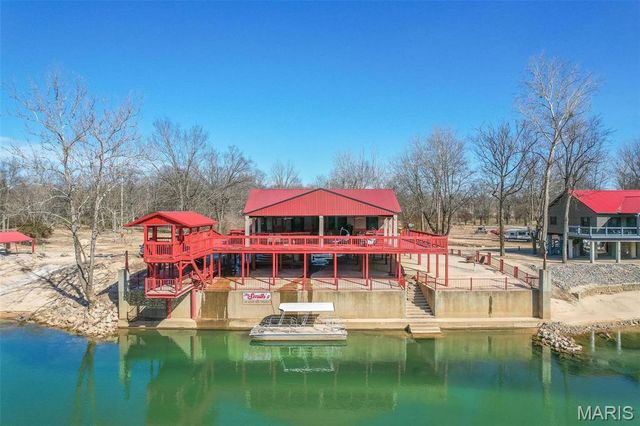 1585 River Valley Road, Doniphan, MO 63935
