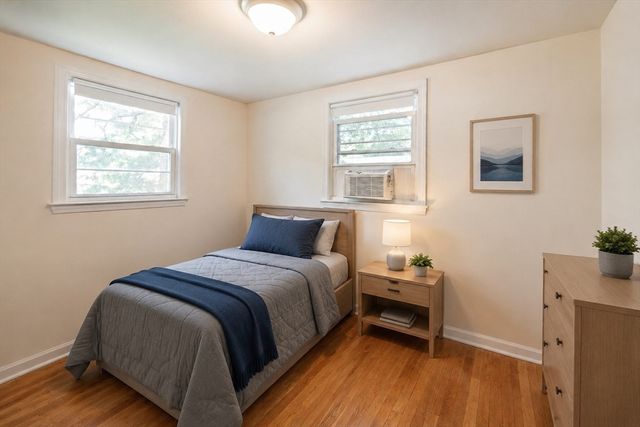 4 Edward Cody Ln, Weymouth, MA 02190