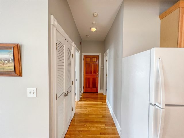 390 Norfolk St 2, Cambridge, MA 02139