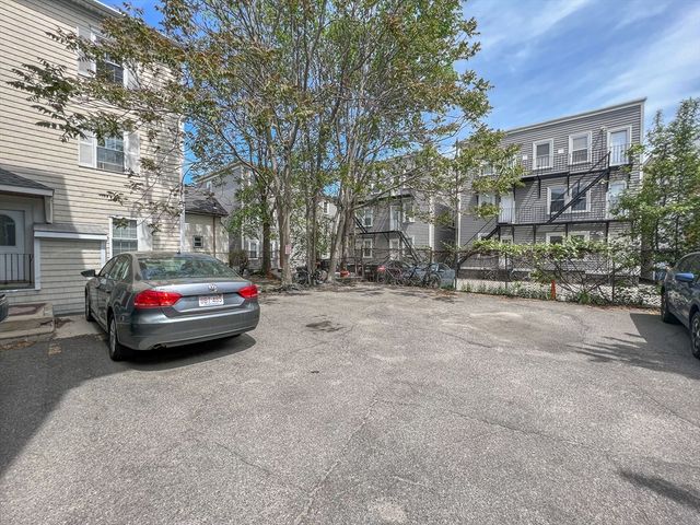 390 Norfolk St 2, Cambridge, MA 02139