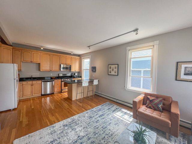 390 Norfolk St 2, Cambridge, MA 02139