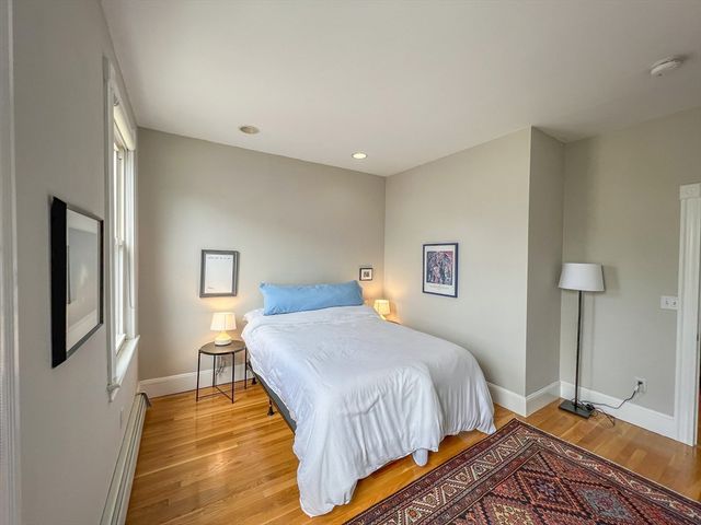 390 Norfolk St 2, Cambridge, MA 02139