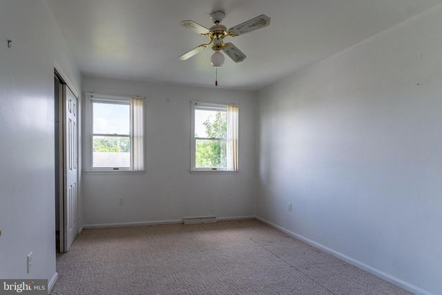 1524 COLONY DR, Reading, PA 19610