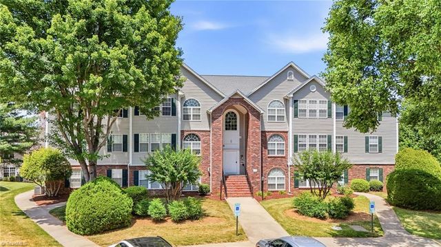 734 Scholastic Court, Winston-salem, NC 27106