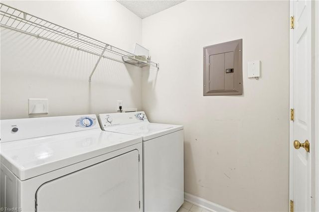 734 Scholastic Court, Winston-salem, NC 27106