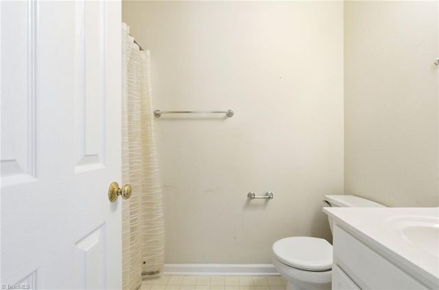 734 Scholastic Court, Winston-salem, NC 27106