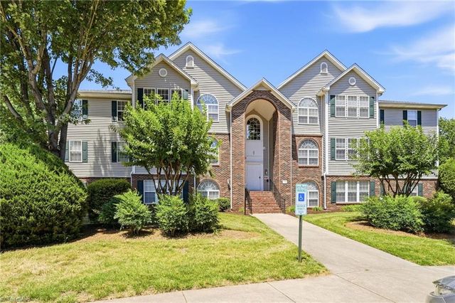 734 Scholastic Court, Winston-salem, NC 27106