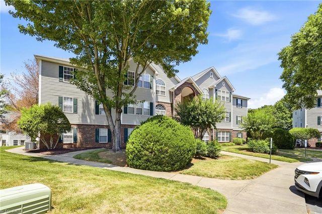 734 Scholastic Court, Winston-salem, NC 27106