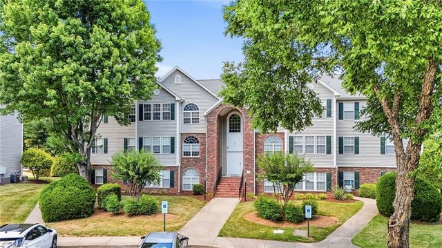 734 Scholastic Court, Winston-salem, NC 27106
