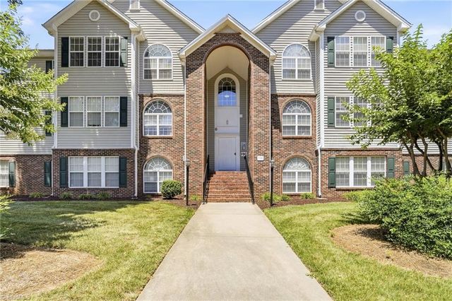 734 Scholastic Court, Winston-salem, NC 27106