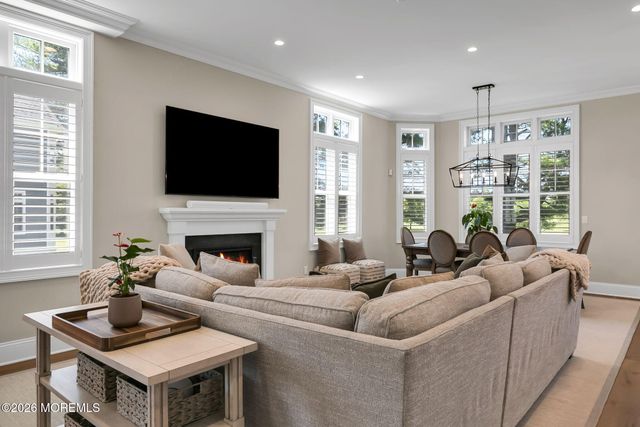114 Eagle Way, Eatontown, NJ 07724