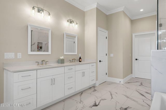 114 Eagle Way, Eatontown, NJ 07724