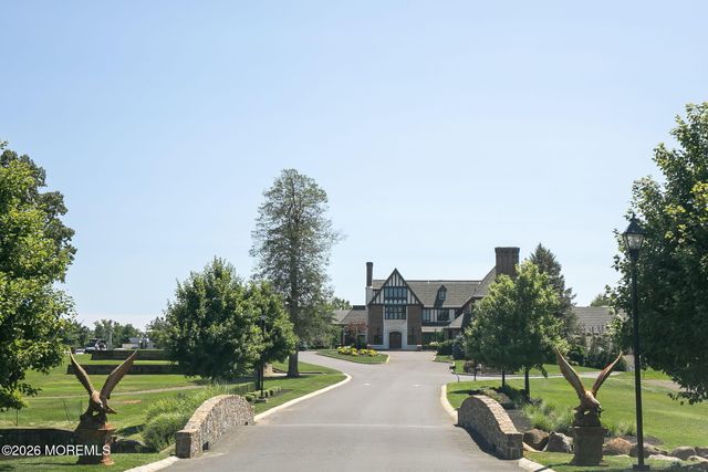 114 Eagle Way, Eatontown, NJ 07724