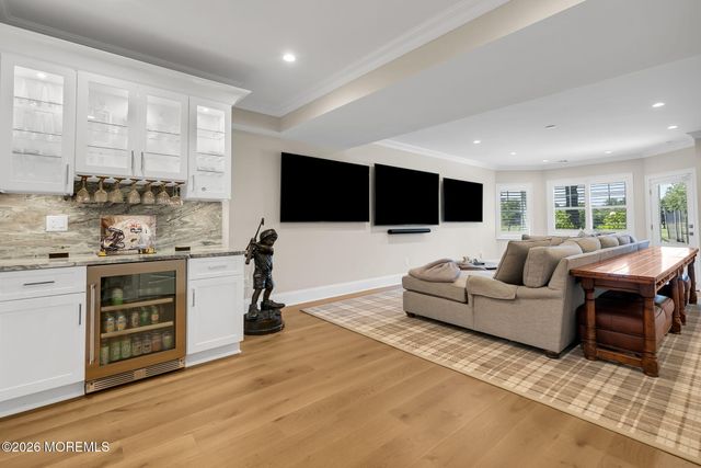 114 Eagle Way, Eatontown, NJ 07724