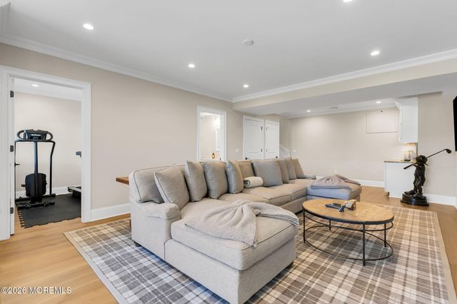 114 Eagle Way, Eatontown, NJ 07724