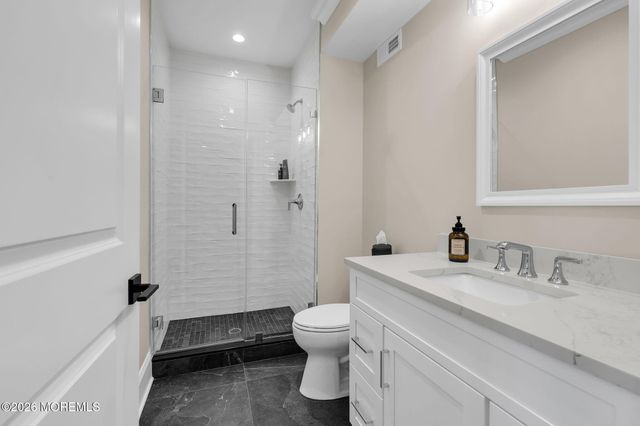 114 Eagle Way, Eatontown, NJ 07724