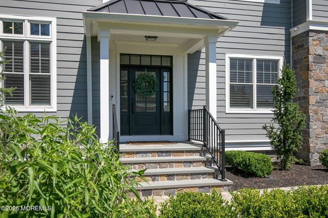 114 Eagle Way, Eatontown, NJ 07724