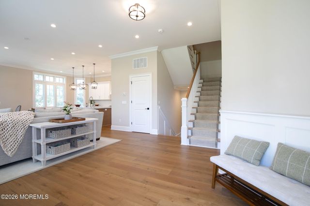 114 Eagle Way, Eatontown, NJ 07724