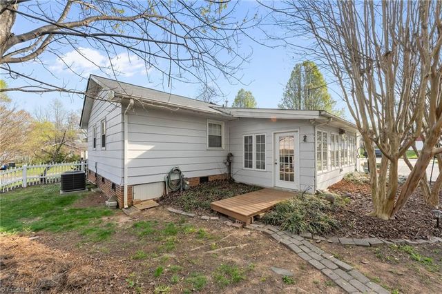 2501 Laramie Drive, Greensboro, NC 27406