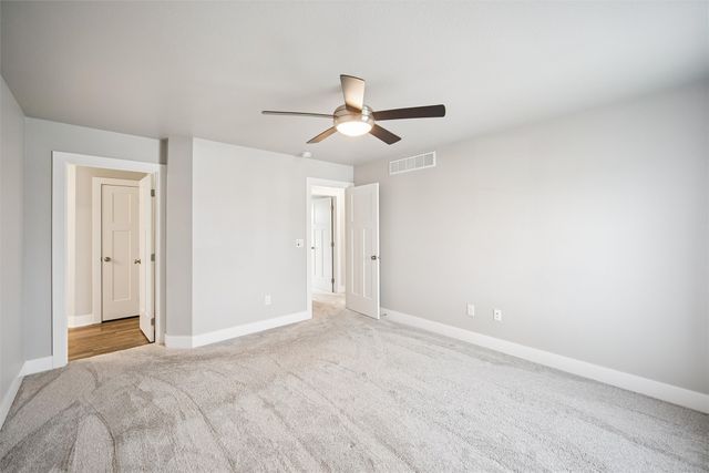 670 SE Booth Avenue, Waukee, IA 50263