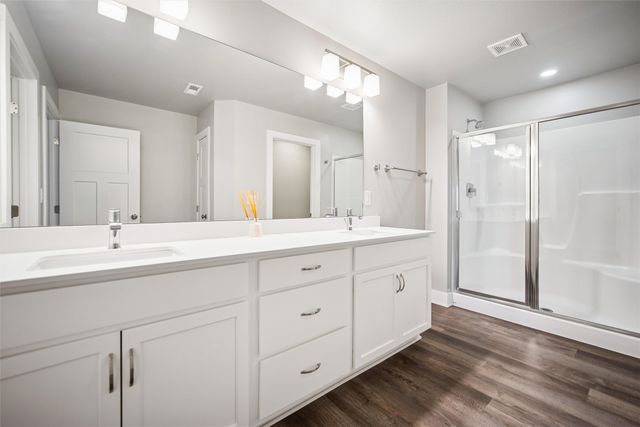 670 SE Booth Avenue, Waukee, IA 50263