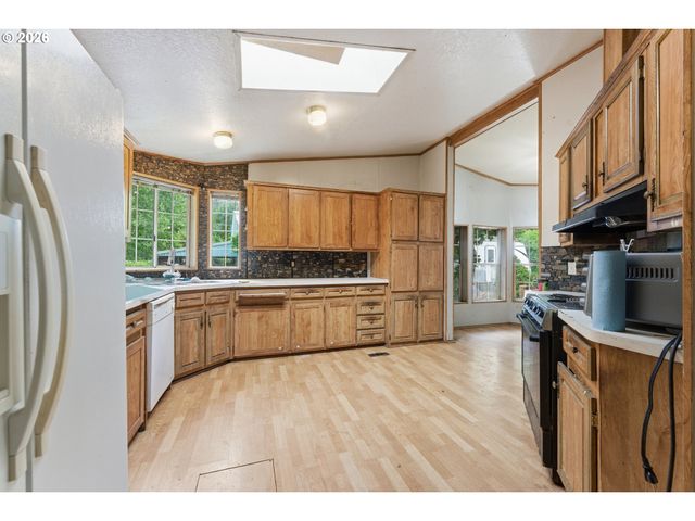 82520 VINEMAPLE Rd, Elsie, OR 97138