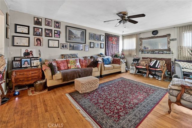 9552 Colchester, Anaheim, CA 92804