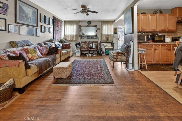 9552 Colchester, Anaheim, CA 92804