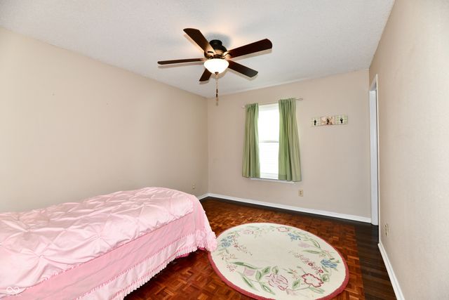 9890 Sapphire Berry Lane, Fishers, IN 46038