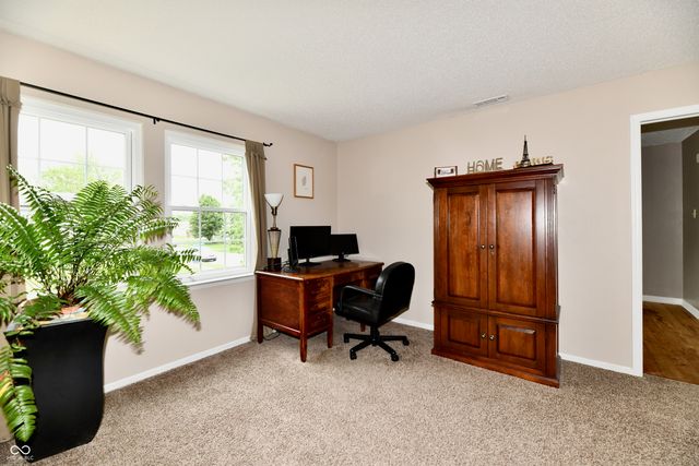9890 Sapphire Berry Lane, Fishers, IN 46038
